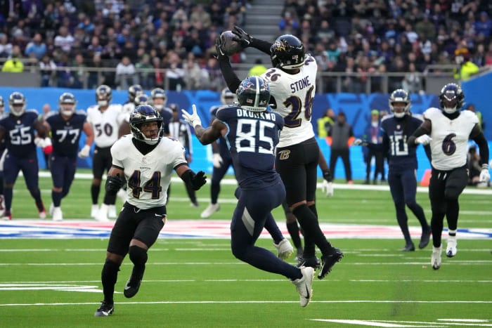 The Baltimore Ravens held the Tennessee Titans to 233 total yards in a 24-16 win.